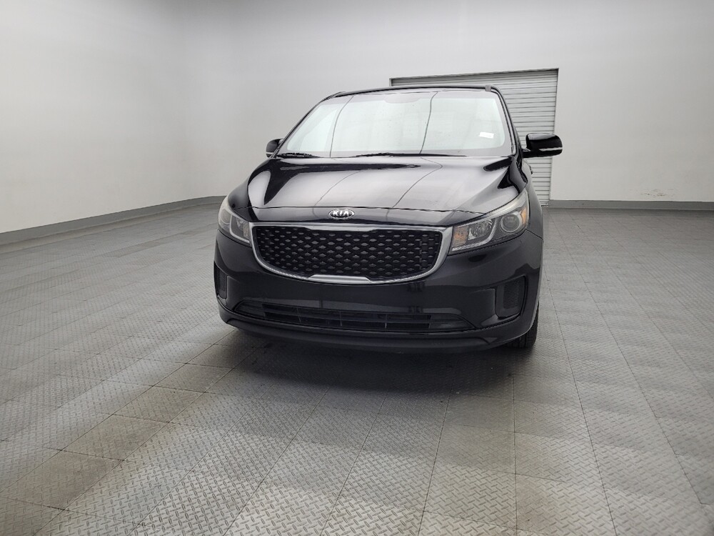 2017 Kia Sedona in Plano, TX 75074 - 18056822 15