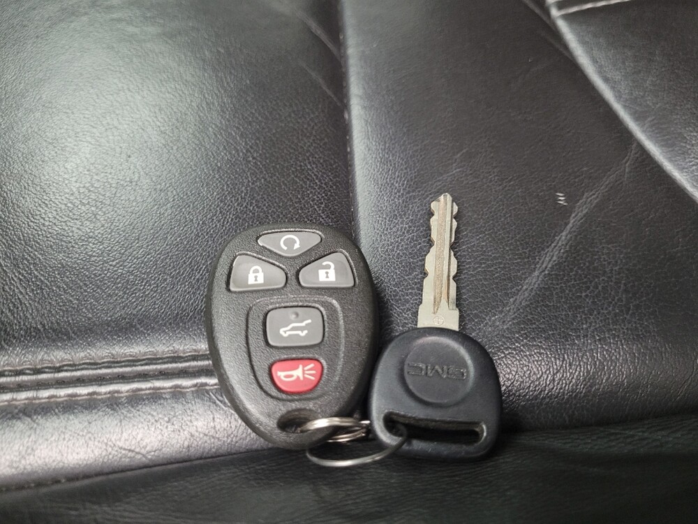 2015 GMC Acadia in Eastpointe, MI 48021 - 18056873 32