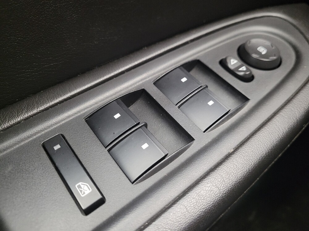 2015 GMC Acadia in Eastpointe, MI 48021 - 18056873 27