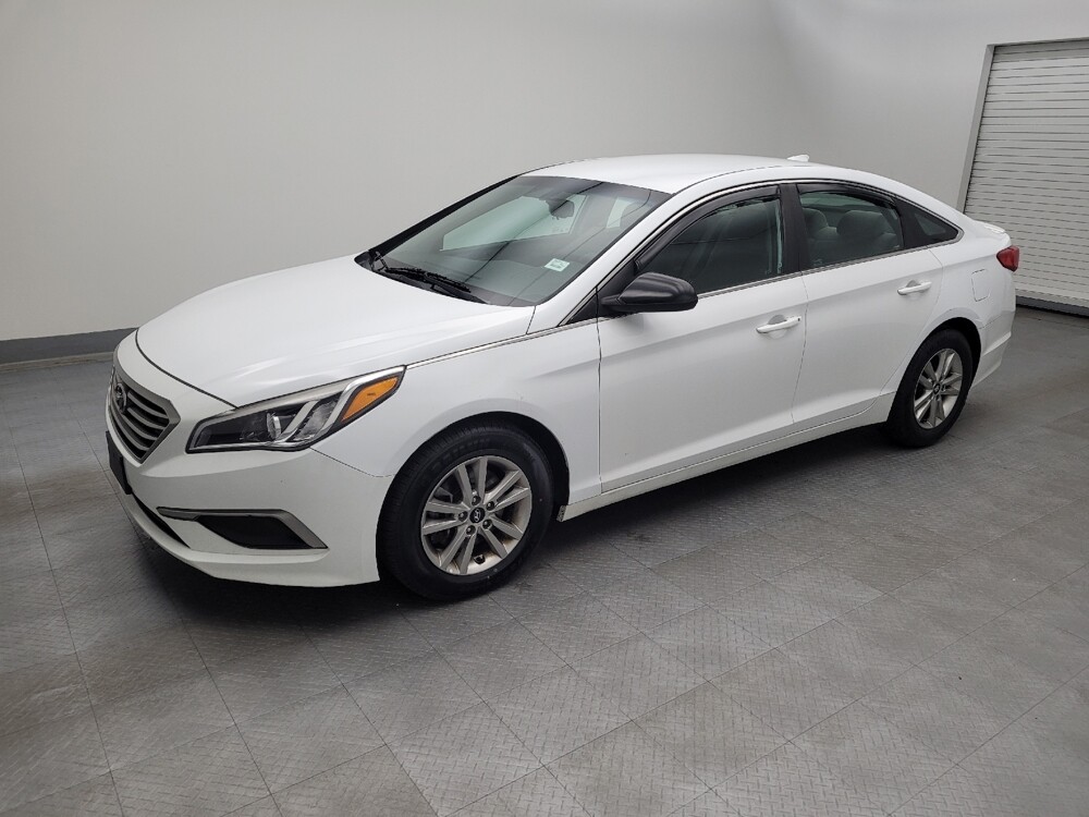 2017 Hyundai Sonata in Fairfield, OH 45014 - 18056875 2