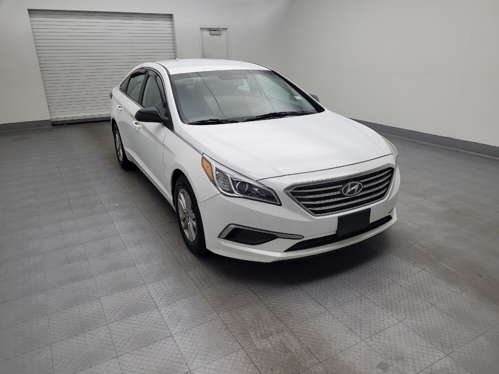 2017 Hyundai Sonata in Fairfield, OH 45014 - 18056875 13