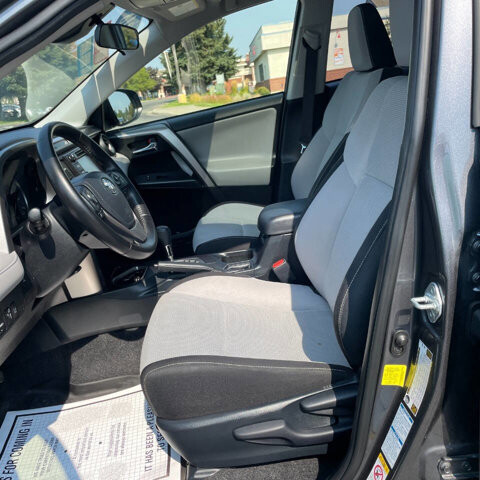 2018 Toyota RAV4 in Coeur d&amp;#039;Alene, ID 83815 - 18056960 10