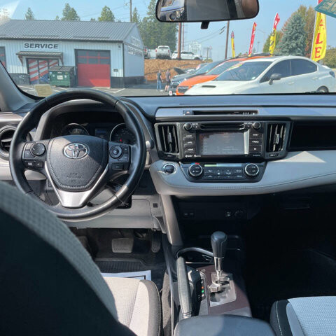 2018 Toyota RAV4 in Coeur d&amp;#039;Alene, ID 83815 - 18056960 12