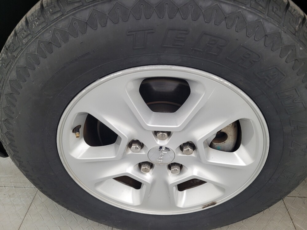 2016 Jeep Grand Cherokee in Fort Myers, FL 33907 - 18056973 31