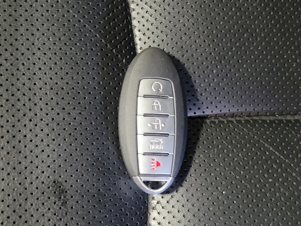 2018 Nissan Rogue in West Palm Beach, FL 33409 - 18057150 32