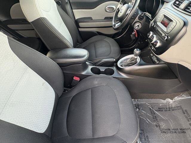 2015 Kia Soul in Mesa, AZ 85212 - 18057178 30