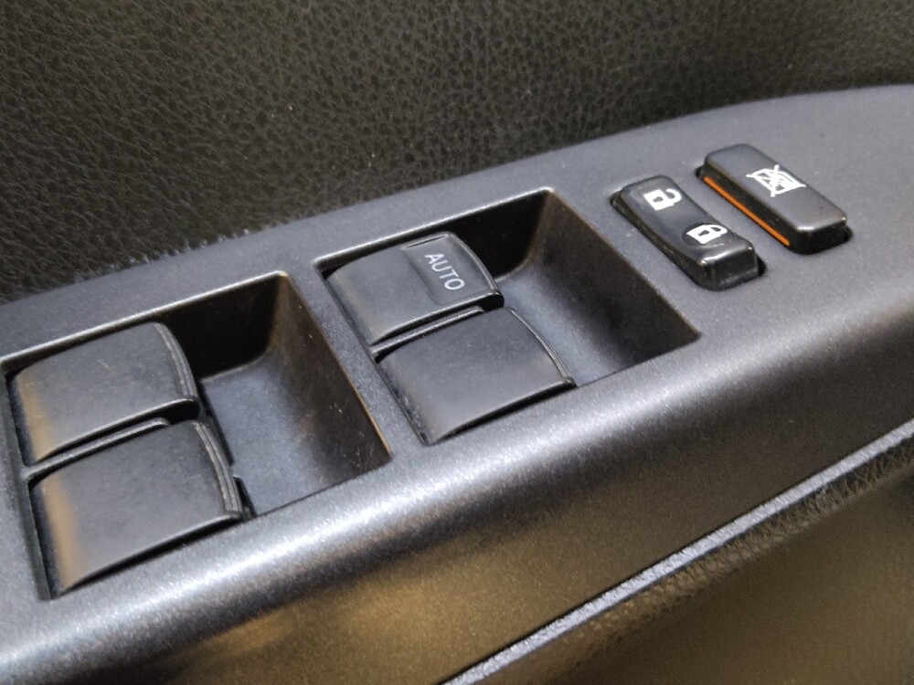 2018 Toyota RAV4 in Chesapeake, VA 23320 - 18057280 27