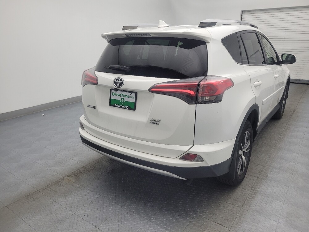 2018 Toyota RAV4 in Chesapeake, VA 23320 - 18057280 7