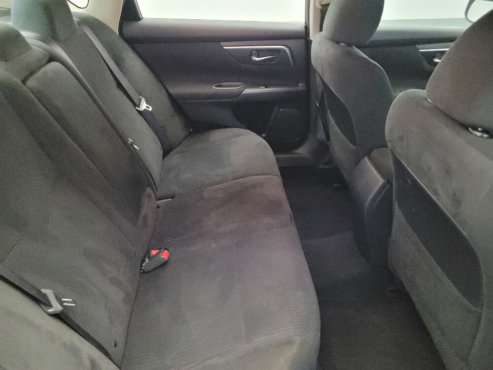 2015 Nissan Altima in Plymouth Meeting, PA 19462 - 18057307 19