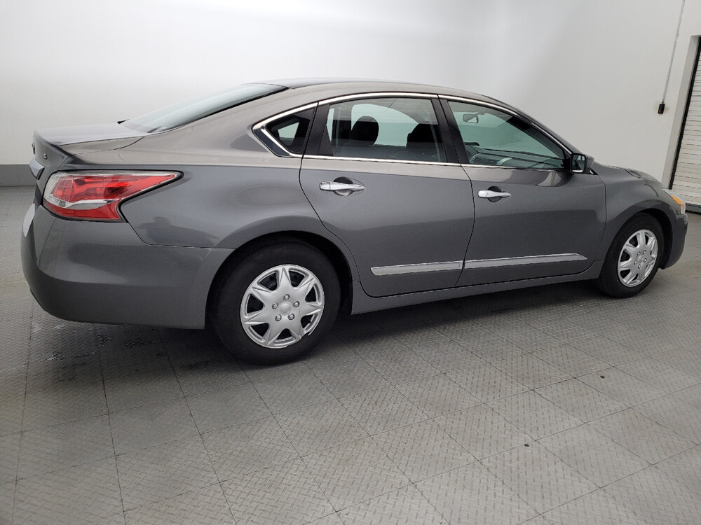 2015 Nissan Altima in Plymouth Meeting, PA 19462 - 18057307 10