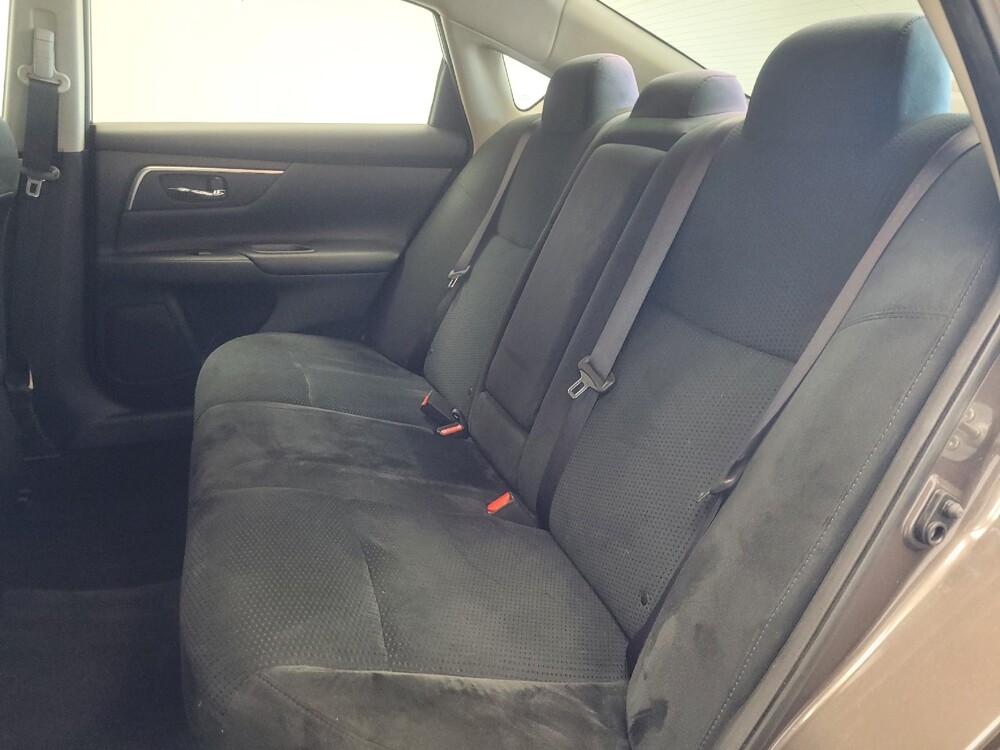 2015 Nissan Altima in Highland, IN 46322 - 18057363 18