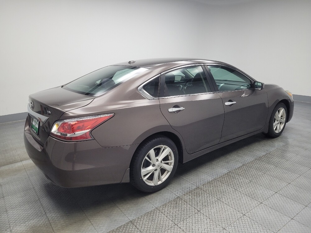 2015 Nissan Altima in Highland, IN 46322 - 18057363 10