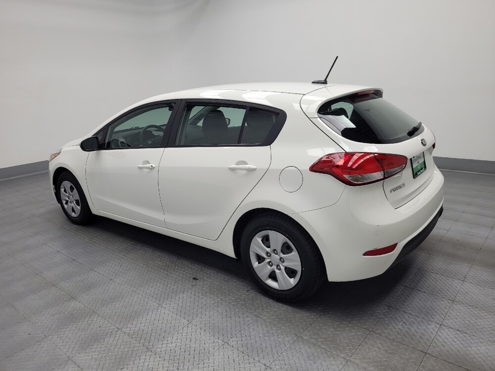 2017 Kia Forte in Las Vegas, NV 89102 - 18057367 3