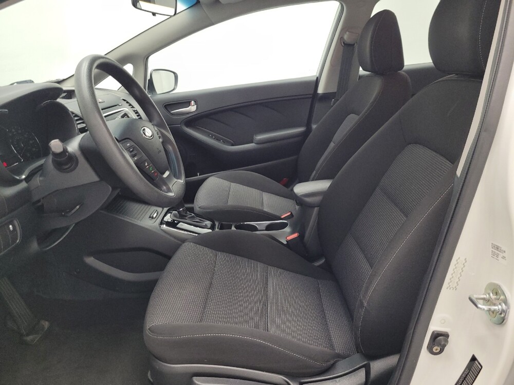 2017 Kia Forte in Las Vegas, NV 89102 - 18057367 17