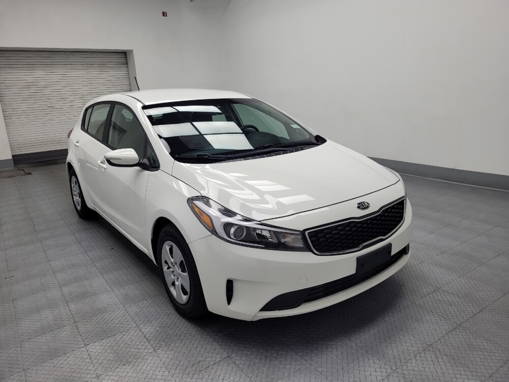 2017 Kia Forte in Las Vegas, NV 89102 - 18057367 13