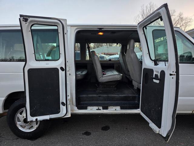 2011 Ford E-350 and Econoline 350 in Blauvelt, NY 10913 - 18057443 47