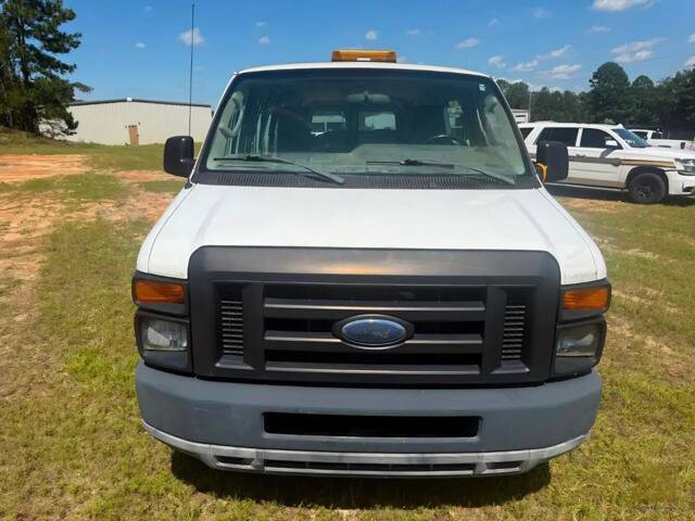 2011 Ford E-350 and Econoline 350 in Blauvelt, NY 10913 - 18057443 52