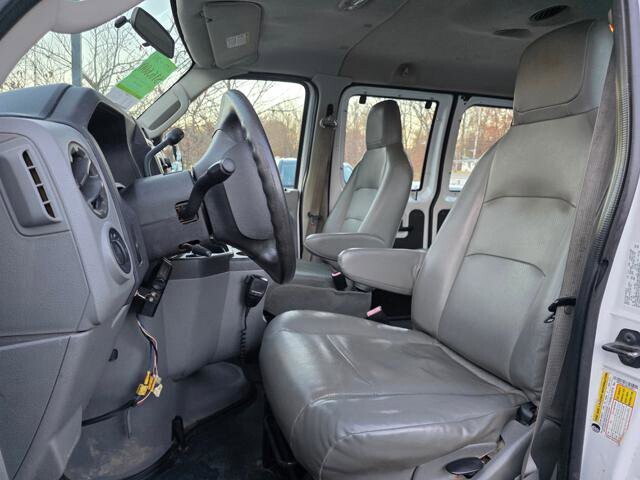 2011 Ford E-350 and Econoline 350 in Blauvelt, NY 10913 - 18057443 12