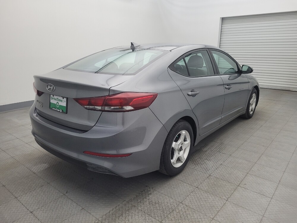 2017 Hyundai Elantra in Live Oak, TX 78233 - 18057582 9