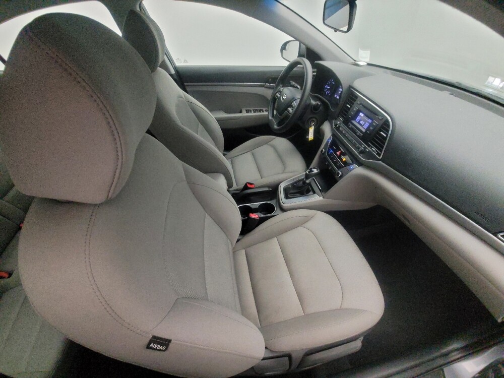 2017 Hyundai Elantra in Live Oak, TX 78233 - 18057582 21
