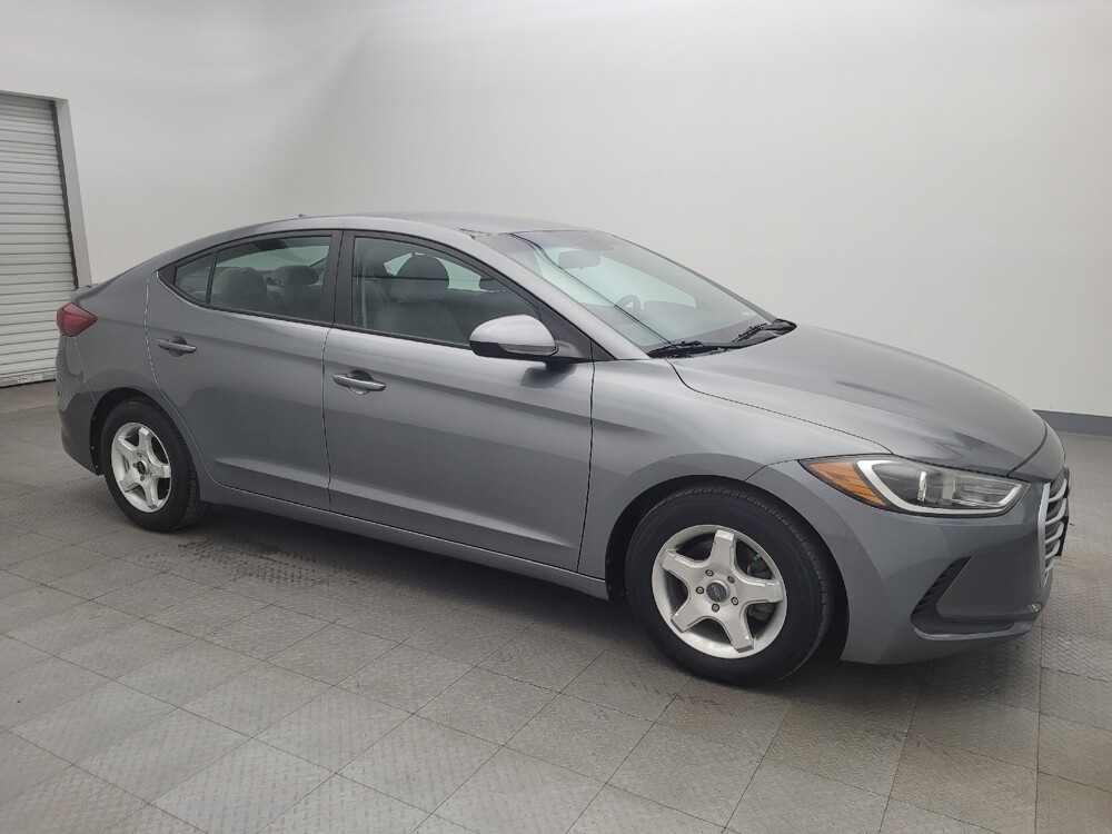 2017 Hyundai Elantra in Live Oak, TX 78233 - 18057582 10