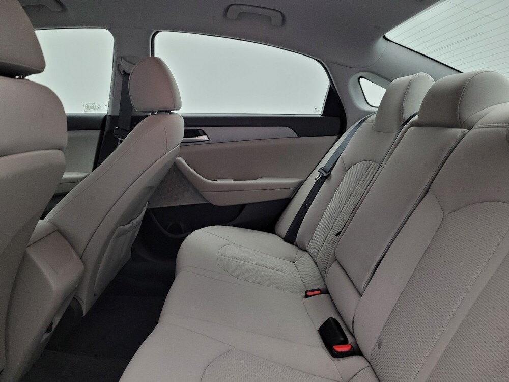 2018 Hyundai Sonata in Columbus, OH 43231 - 18057603 18