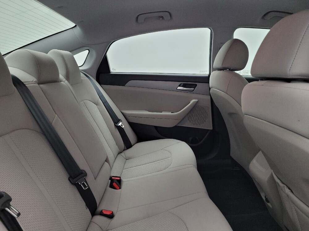 2018 Hyundai Sonata in Columbus, OH 43231 - 18057603 19