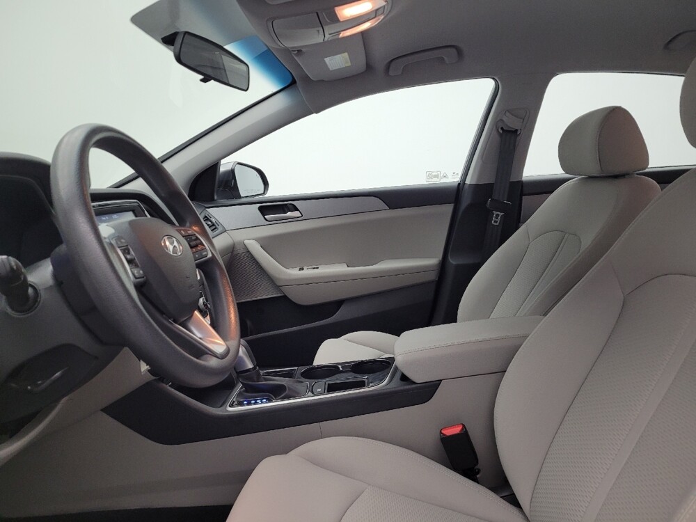 2018 Hyundai Sonata in Columbus, OH 43231 - 18057603 17