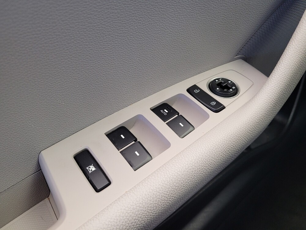 2018 Hyundai Sonata in Columbus, OH 43231 - 18057603 27