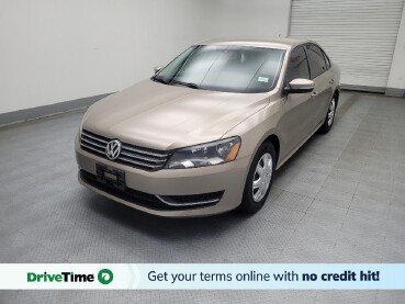2015 Volkswagen Passat in Des Moines, IA 50310