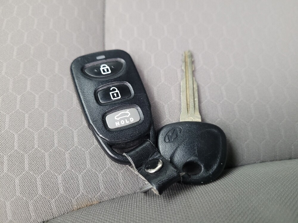 2019 Hyundai Elantra in Grand Rapids, MI 49508 - 18057644 32