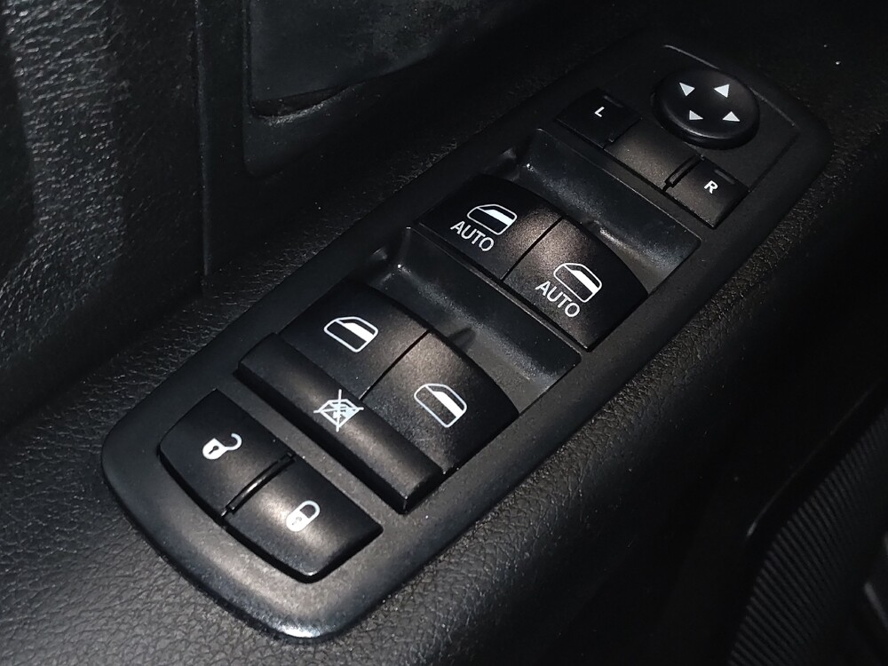 2019 RAM 1500 in Lauderdale Lakes, FL 33313 - 18057679 27