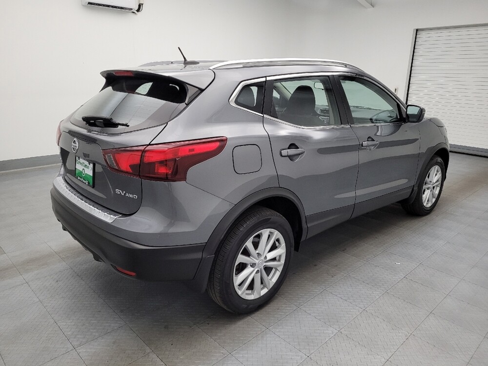 2018 Nissan Rogue Sport in Miamisburg, OH 45342 - 18057767 10