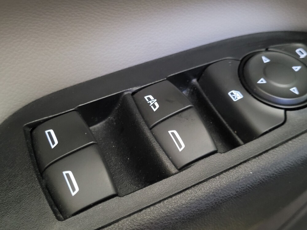 2018 Chevrolet Equinox in Bradenton, FL 34207 - 18057773 27