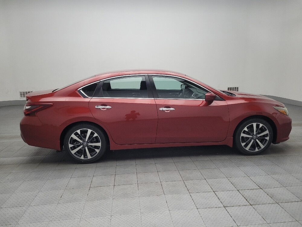 2017 Nissan Altima in Conyers, GA 30094 - 18057780 10