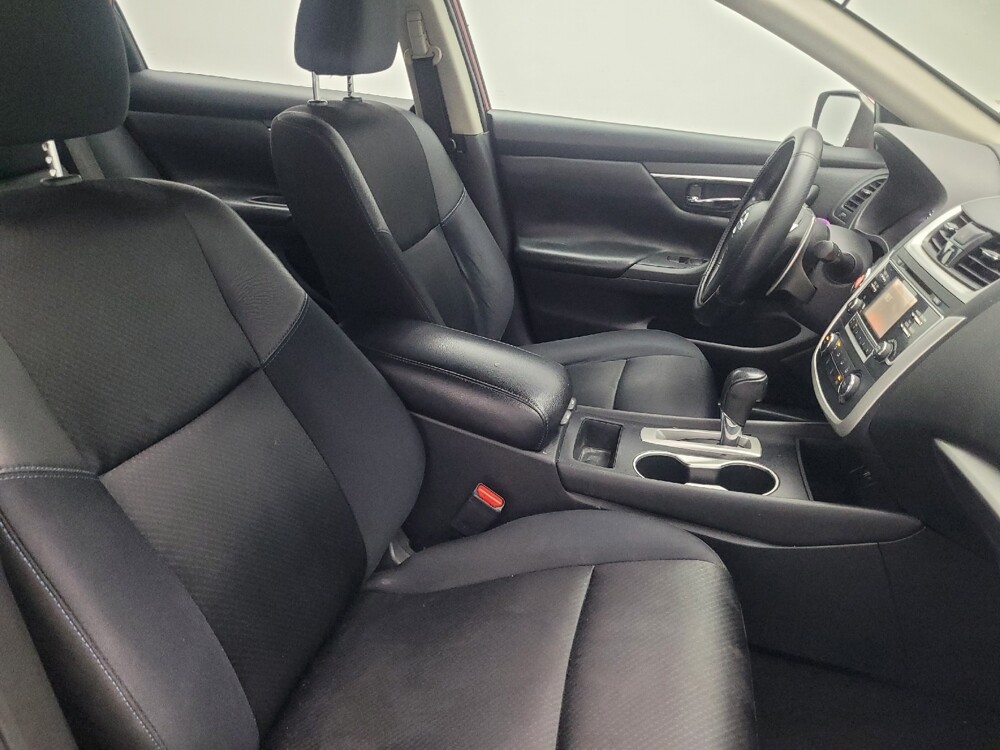 2017 Nissan Altima in Conyers, GA 30094 - 18057780 21