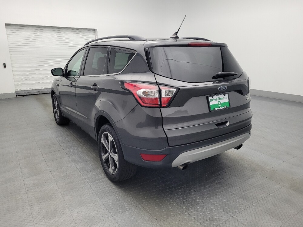 2018 Ford Escape in Jacksonville, FL 32210 - 18057792 5