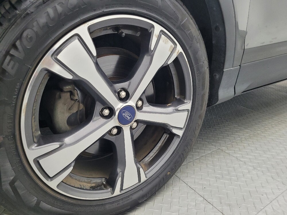 2018 Ford Escape in Jacksonville, FL 32210 - 18057792 31