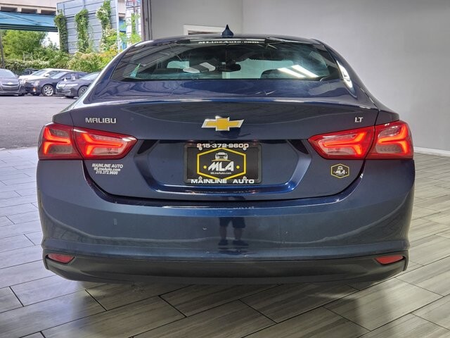 2022 Chevrolet Malibu in Cinnaminson, NJ 08077 - 18057802 4