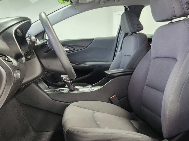 2022 Chevrolet Malibu in Cinnaminson, NJ 08077 - 18057802 11