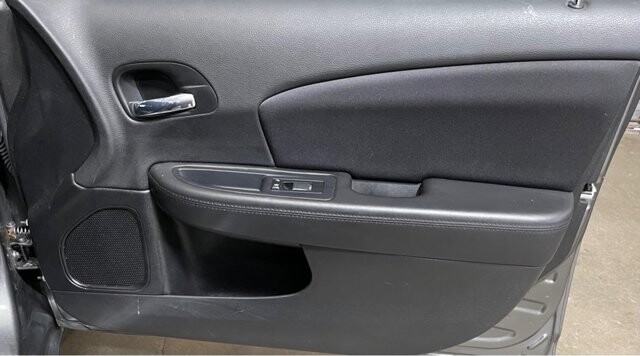 2013 Chrysler 200 in Conyers, GA 30094 - 18057811 16