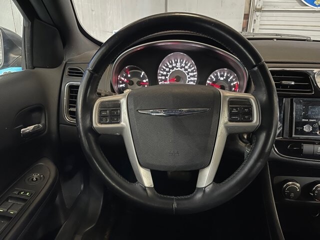 2013 Chrysler 200 in Conyers, GA 30094 - 18057811 12