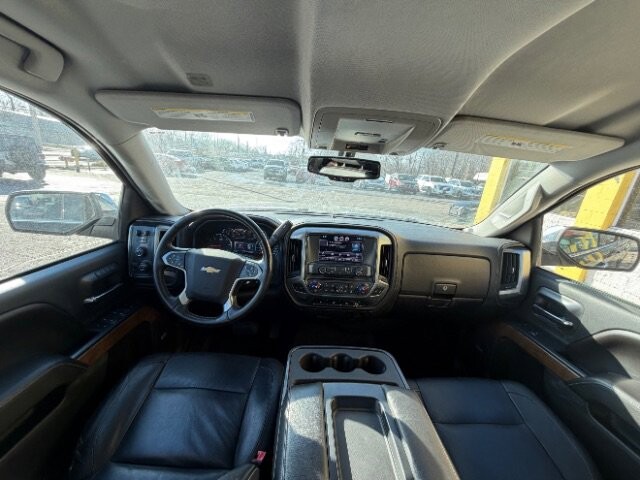 2015 Chevrolet Silverado 1500 in Indianapolis, IN 46222-4002 - 18057825 10