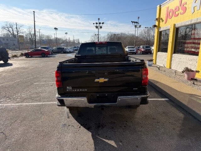 2015 Chevrolet Silverado 1500 in Indianapolis, IN 46222-4002 - 18057825 6