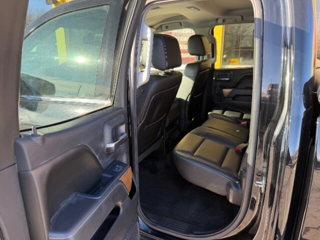 2015 Chevrolet Silverado 1500 in Indianapolis, IN 46222-4002 - 18057825 11