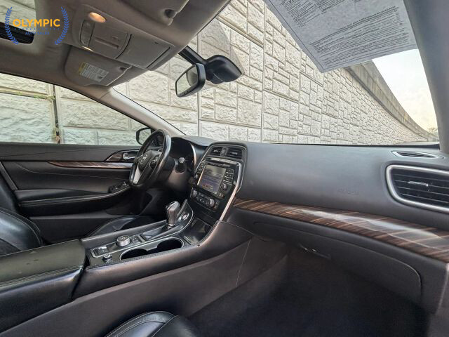 2016 Nissan Maxima in Decatur, GA 30032 - 18057836 19