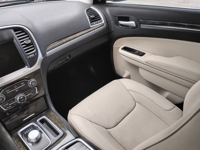 2017 Chrysler 300 in Hudson, FL 34669 - 18057847 13