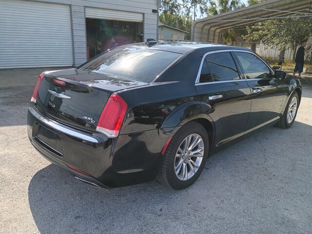 2017 Chrysler 300 in Hudson, FL 34669 - 18057847 8