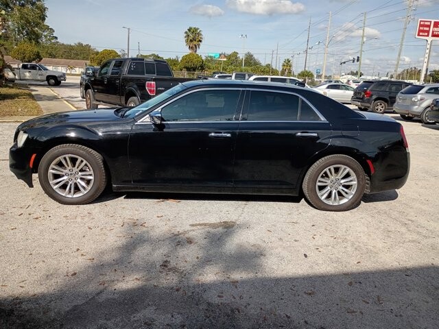 2017 Chrysler 300 in Hudson, FL 34669 - 18057847 5