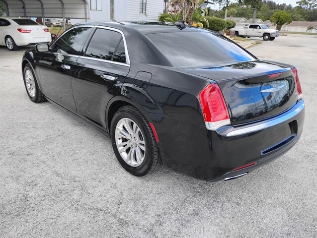 2017 Chrysler 300 in Hudson, FL 34669 - 18057847 6